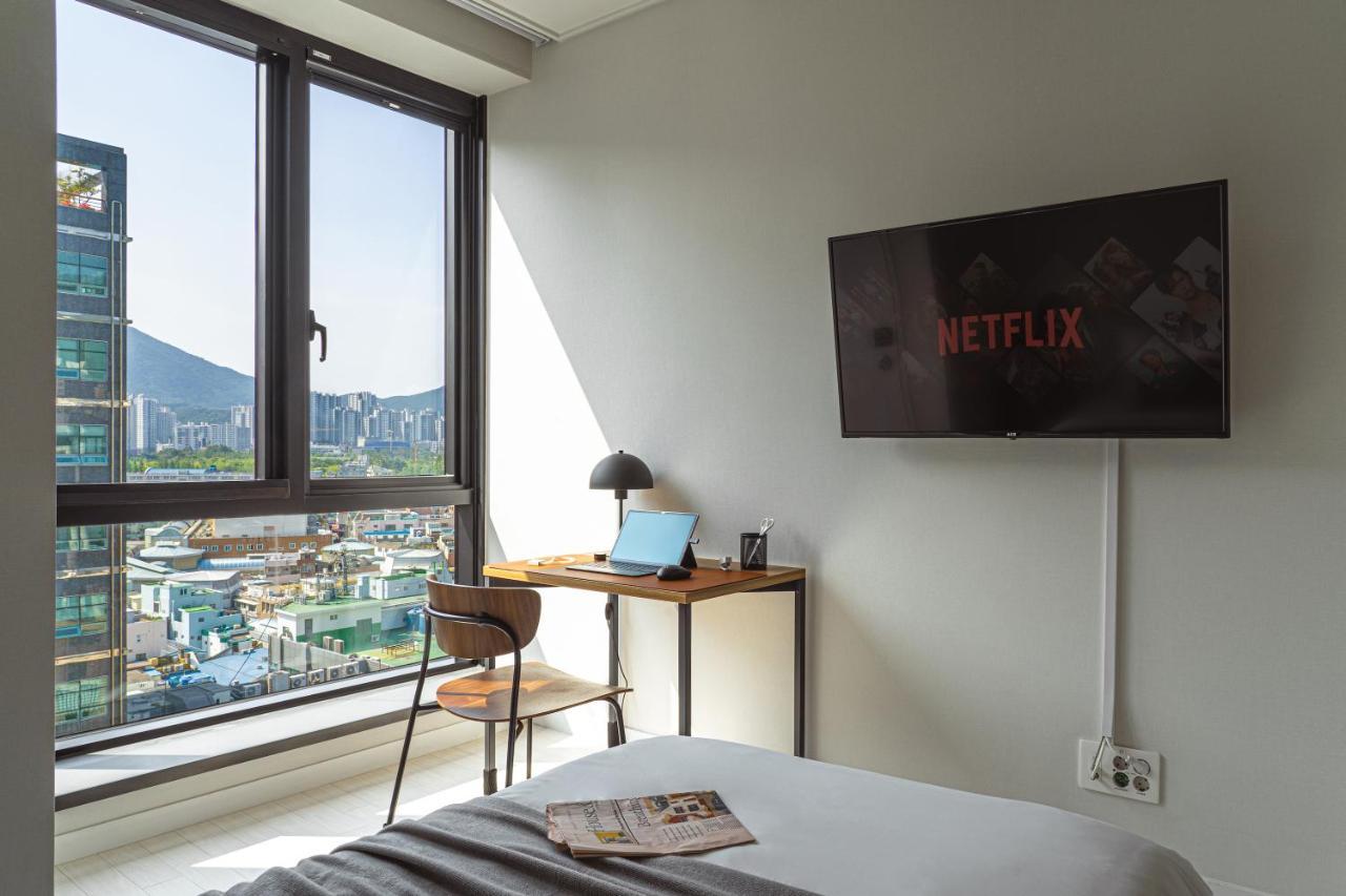 Urbanstay Seomyeon Busan Exterior foto
