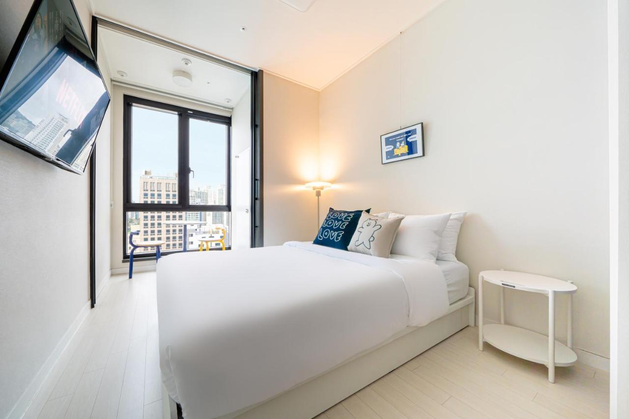 Urbanstay Seomyeon Busan Exterior foto
